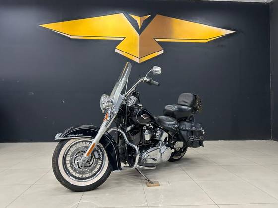 HARLEY-DAVIDSON SOFTAIL HERITAGE CLASSIC 